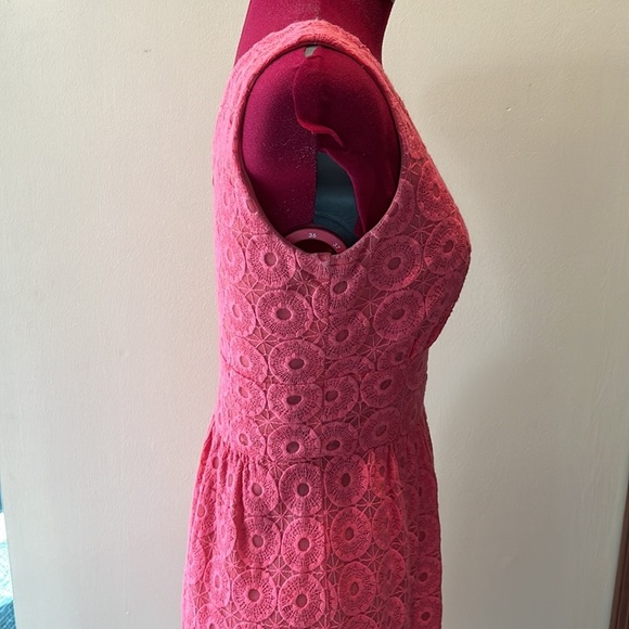Banana Republic dress midi Sweet Peach Coral Eyelet circle pattern   EUC  Size 4 - Picture 7 of 11